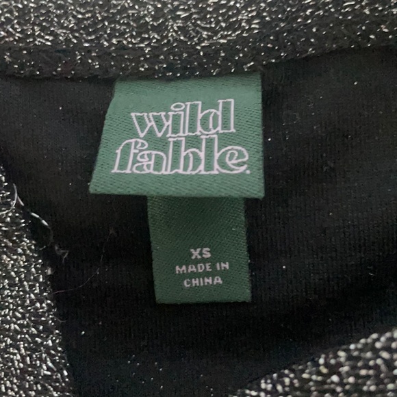 WildFable™️ Black Sparkle Crop Top w/ Scrunch Front 🖤 - Picture 6 of 6